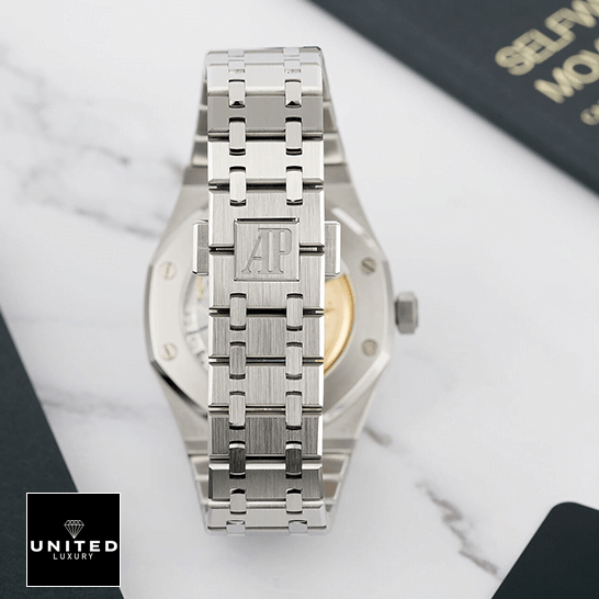 Audemars Piguet Royal Oak 15403IP.OO.1220IP.01 "Silver Dial" 1:1 Clone Edition audemars piguet royal oak selfwinding white dial 15400ST.OO .1220ST.02 man right Audemars Piguet Stainless Steel Bracelet Replica uspdeiv view
