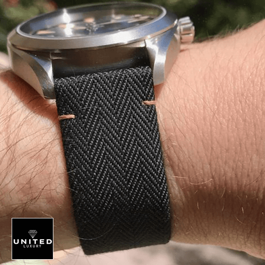 Omega Railmaster Co-Axial Master Chronometer Black Dial 220.12.40.20.01.001 Detailed Replica omega seamaster 220.12.40.20.01 replica fabric Omega Black Buckle Bracelet Steel Case Replica on the wrist