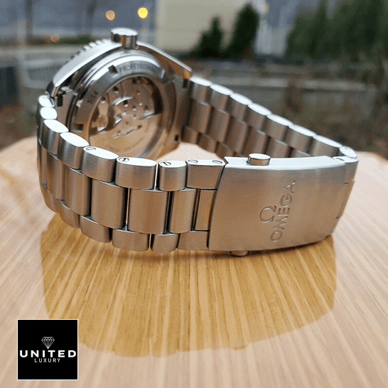 Omega Seamaster Stainless Steel Replica closed clasp