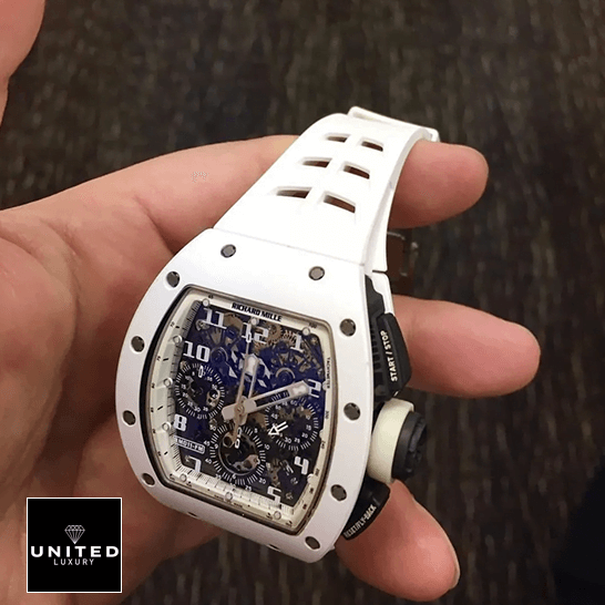 Richard Mille RM 011 "White Ghost" Chronograph Precision Replica Edition richard mille RM011 FM replica Richard Mille RM011 FM White Rubber Bracelet Replica on the hand