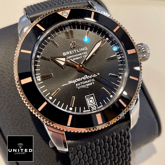 Breitling Superocean Heritage II B20 UB2010121B1S1 "Two-Tone" Authentic Copy 1:1 Breitling Superocean Black Dial Replica fornt view