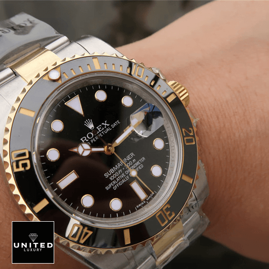Rolex Submariner Date 126613LN "Two-Tone Black Dial" Deluxe Copy Quality Rolex Submariner Date 16803 Two Tone Black Dial Replica on the wrist