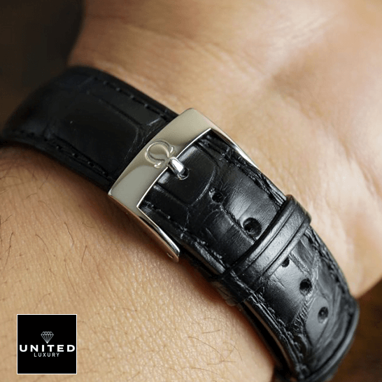 Omega De Ville Prestige 424.10.40.20.02.001 "Prestige" Precision Duplicate 1:1 Omega Leather Black Bracelet Steel Clasp Replica upside view on the wrist