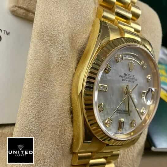 Rolex Day-Date 128238 "Mother of Pearl" Swiss Super Clone rolex 128238 yellow gold replica 2 Rolex Day Date 128238 Replica Yellow Gold Case Leftside
