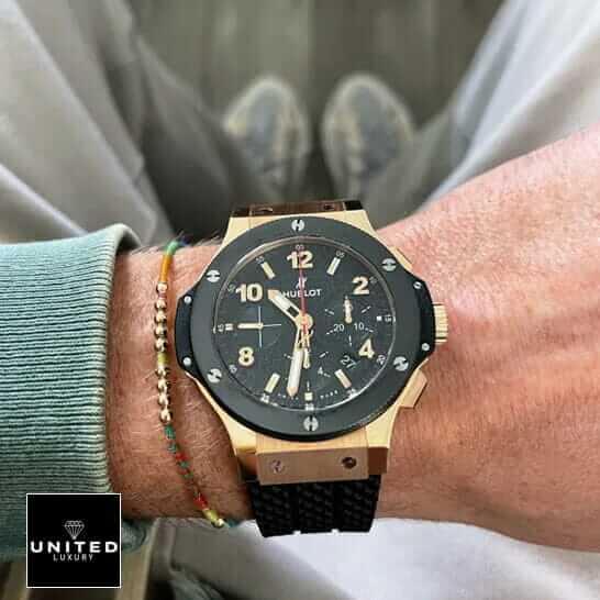 Hublot Big Bang Original 301.PB.131.RX "Rose Gold" Exceptional Replica 1:1 hublot big bang gold ceramic 2 1 Hublot Big Bang Black Bezel Gold Case Replica on the man wrist